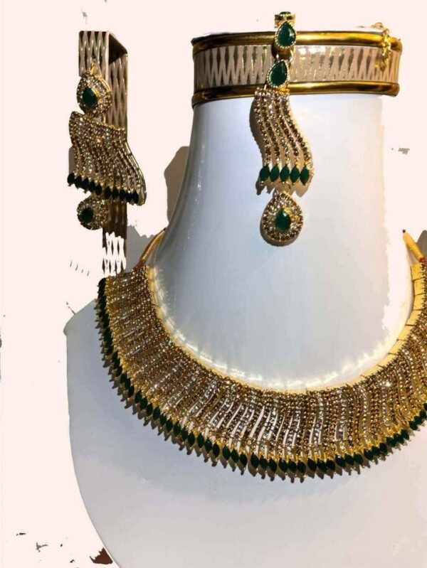 Gold necklace - Image 3